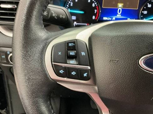 Used 2023 Ford Explorer XLT RWD image 25