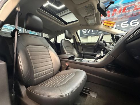 Used 2013 Ford Fusion SE FWD image 5