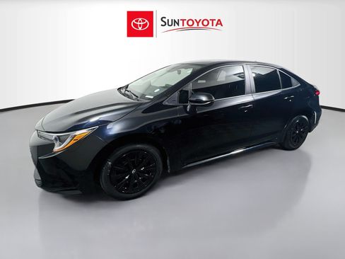 Used 2024 Toyota Corolla LE FWD image 9