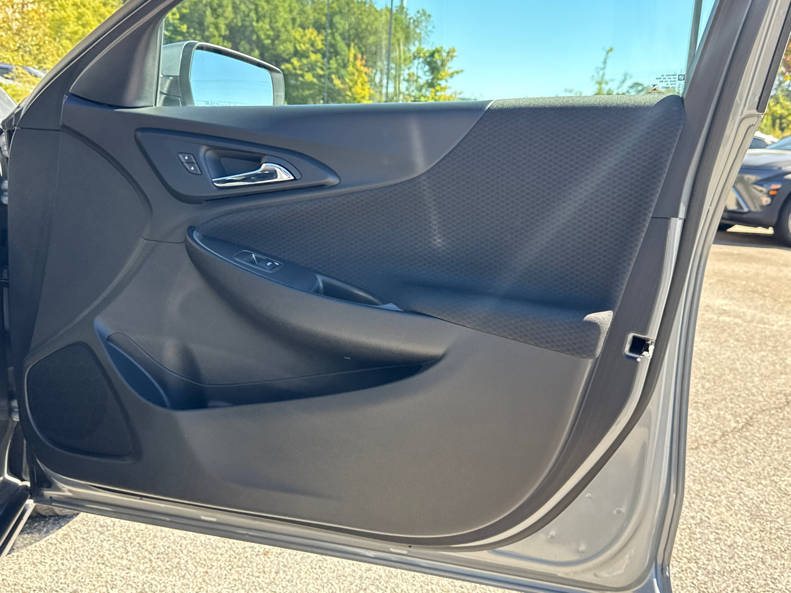 Used 2025 Chevrolet Malibu LT FWD image 14