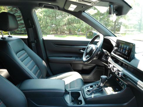 Used 2025 Honda CR-V Sport-L image 16