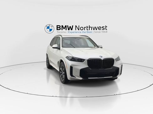 Used 2024 BMW X5 xDrive40i w/ M Sport Package AWD/4WD image 7
