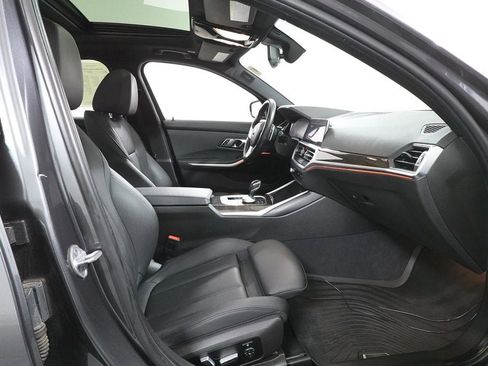 Used 2020 BMW 330i xDrive Sedan w/ Premium Package image 33