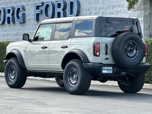 New 2025 Ford Bronco Badlands w/ Sasquatch Package image 6