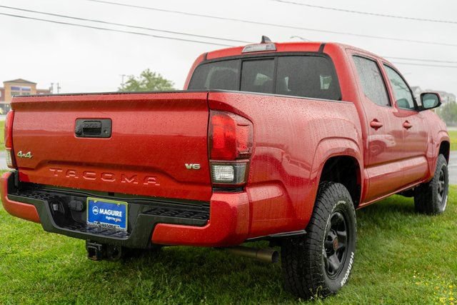 Used 2021 Toyota Tacoma SR AWD/4WD image 6