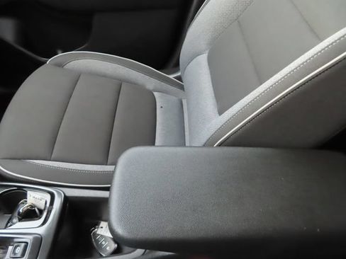 Certified 2024 Chevrolet TrailBlazer LT AWD/4WD image 33