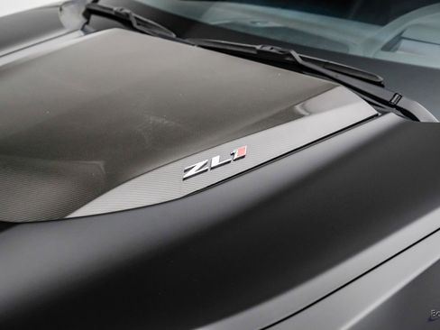 Used 2018 Chevrolet Camaro ZL1 RWD image 34