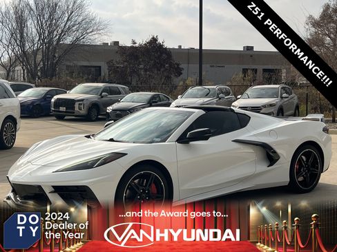 Used 2021 Chevrolet Corvette Stingray w/ Z51 Performance Package image 17