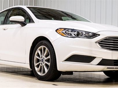Used 2017 Ford Fusion SE