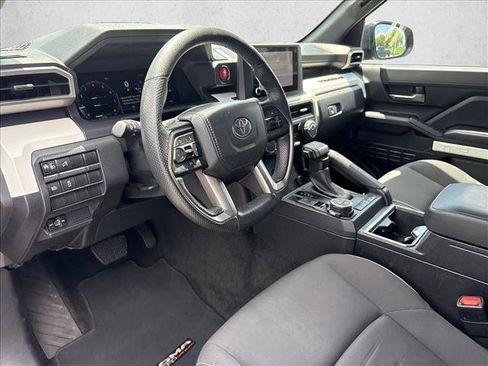 Certified 2024 Toyota Tacoma TRD Off-Road AWD/4WD image 11