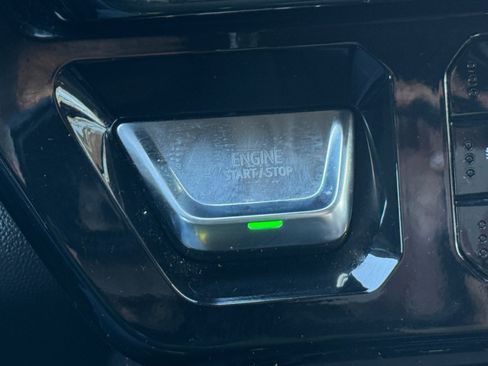 Used 2022 GMC Sierra 1500 AT4 w/ AT4 Premium Package image 24