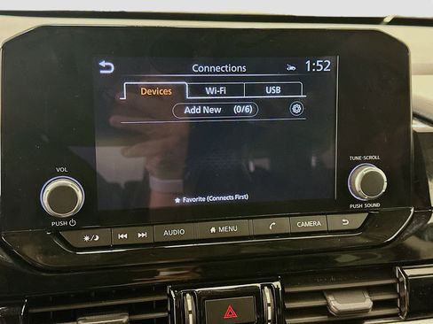 Used 2023 Nissan Pathfinder SV w/ SV Premium Package image 22