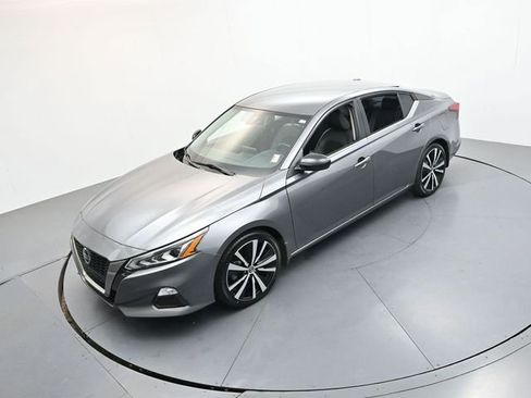 Used 2020 Nissan Altima 2.5 SR FWD image 36