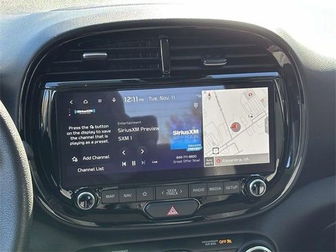 Certified 2023 Kia Soul S image 3