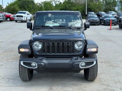New 2026 Jeep Gladiator Sport