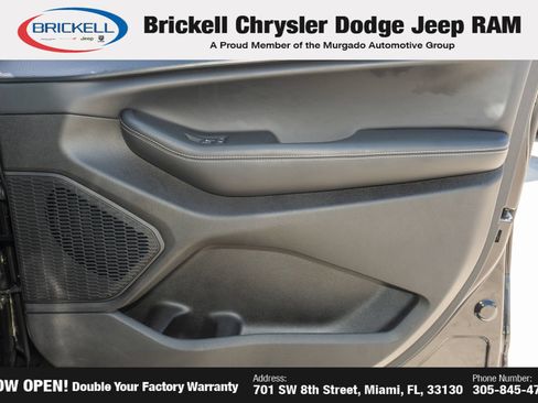Used 2025 Jeep Grand Cherokee L Altitude AWD/4WD image 18