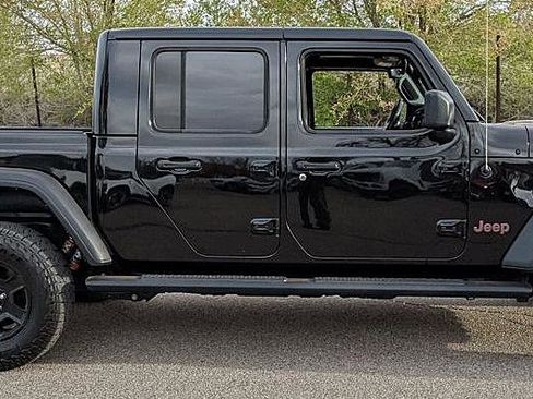 Used 2023 Jeep Gladiator Mojave w/ LED Lighting Group AWD/4WD image 2