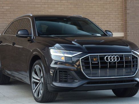 Used 2019 Audi Q8 Premium Plus w/ Premium Plus AWD/4WD image 6
