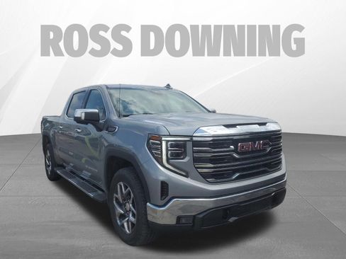 Used 2023 GMC Sierra 1500 SLT AWD/4WD image 3