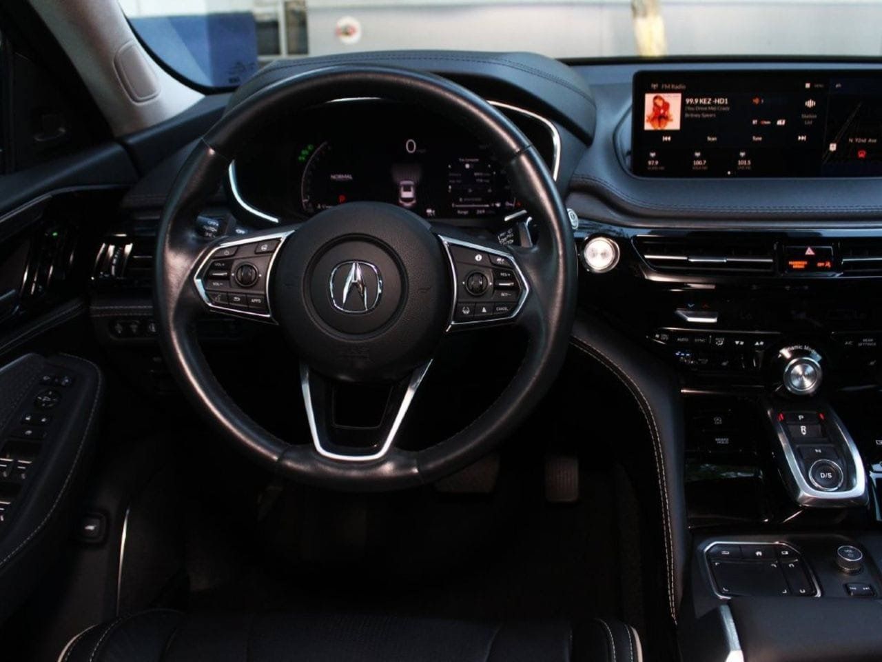Used 2023 Acura MDX w/ Advance Package AWD/4WD image 11