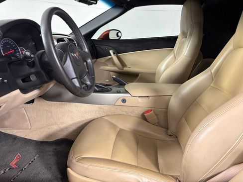 Used 2005 Chevrolet Corvette Coupe w/ Preferred Equipment Group RWD image 18
