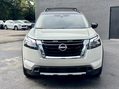 Used 2024 Nissan Pathfinder Platinum w/ Cargo Package FWD image 2