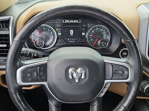 Used 2019 RAM 1500 Big Horn AWD/4WD image 18