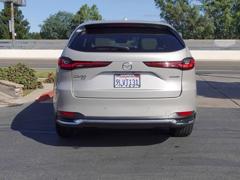 Used 2024 MAZDA CX-90 Plug-In Hybrid w/ Premium Pkg image 6