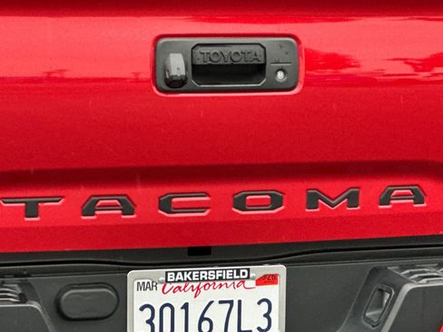 Used 2022 Toyota Tacoma SR5 image 25