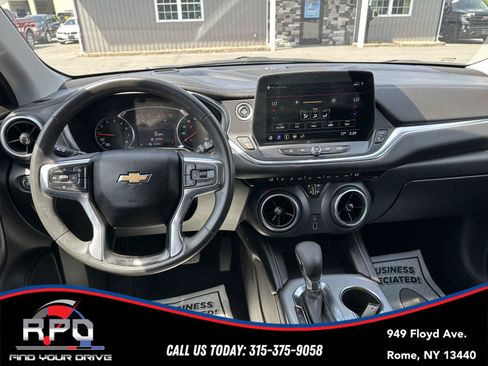 Used 2023 Chevrolet Blazer LT AWD/4WD image 12
