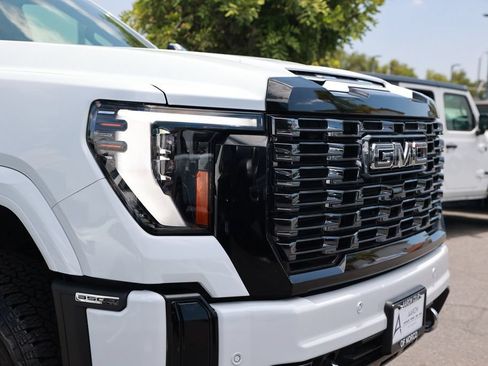 Used 2026 GMC Sierra 3500 Denali Ultimate AWD/4WD image 7
