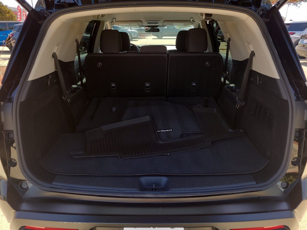 Certified 2026 Nissan Pathfinder SV FWD image 8