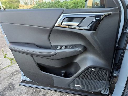 New 2026 Mitsubishi Outlander Trail Edition image 11