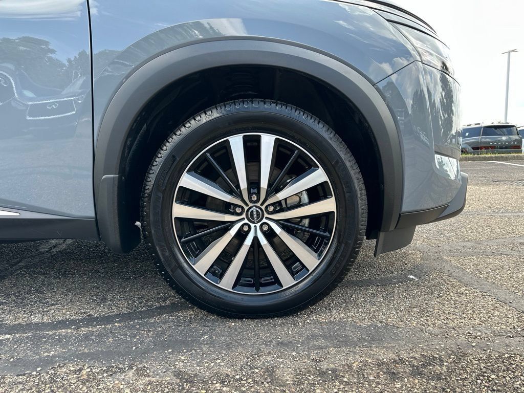 Used 2023 Nissan Pathfinder Platinum AWD/4WD image 20