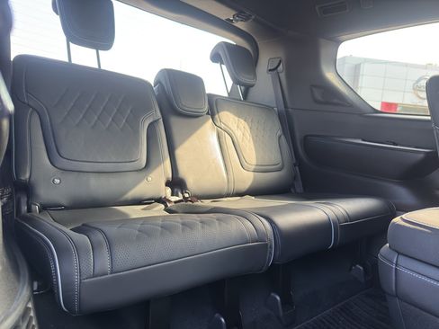 Used 2025 INFINITI QX80 Autograph AWD/4WD image 17