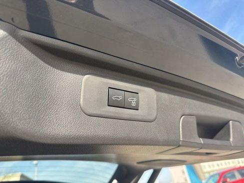 Used 2024 Toyota Grand Highlander Limited image 9