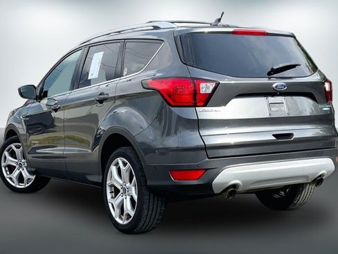 Used 2019 Ford Escape Titanium AWD/4WD image 10