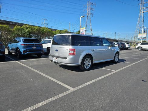 Used 2011 Ford Flex SEL w/ Rapid Spec Order Code image 5