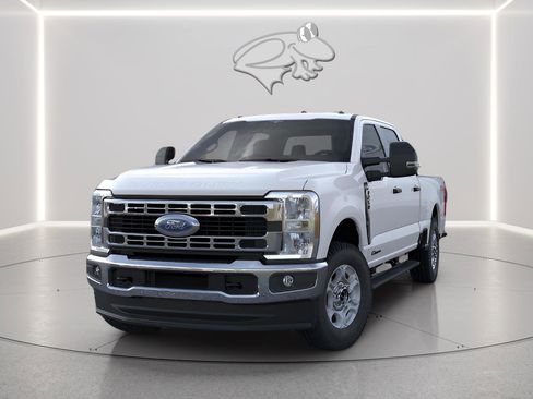 New 2026 Ford F250 XLT w/ FX4 Off-Road Package image 1