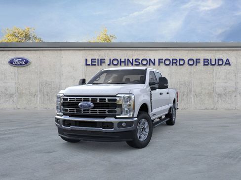 New 2026 Ford F250 XLT w/ FX4 Off-Road Package image 2