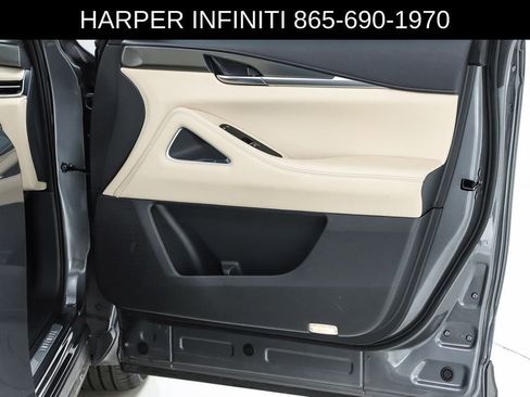 Used 2023 INFINITI QX60 Luxe w/ Vision Package FWD image 32