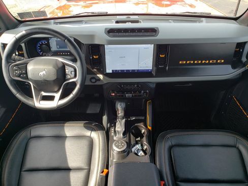 Used 2023 Ford Bronco Badlands AWD/4WD image 15