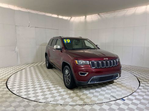 Used 2019 Jeep Grand Cherokee Limited AWD/4WD image 32