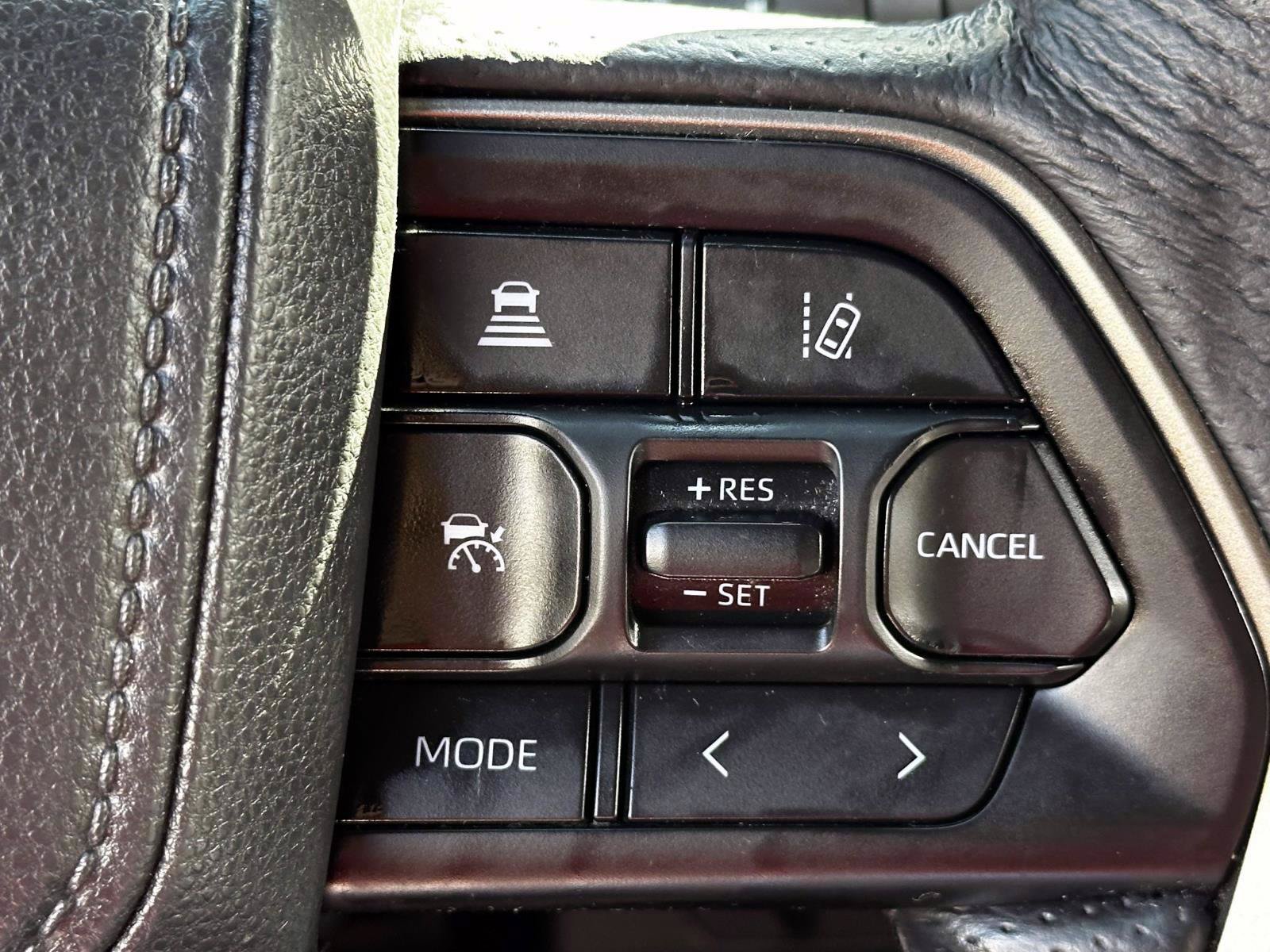 Used 2025 Toyota Sequoia SR5 w/ SR5 Premium Package AWD/4WD image 24