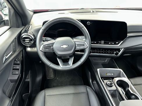 Certified 2026 Chevrolet Equinox LT w/ Convenience Package II image 2