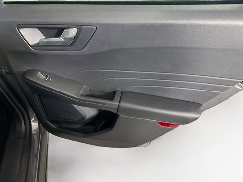 Used 2021 Ford Escape SE w/ Convenience Package image 29