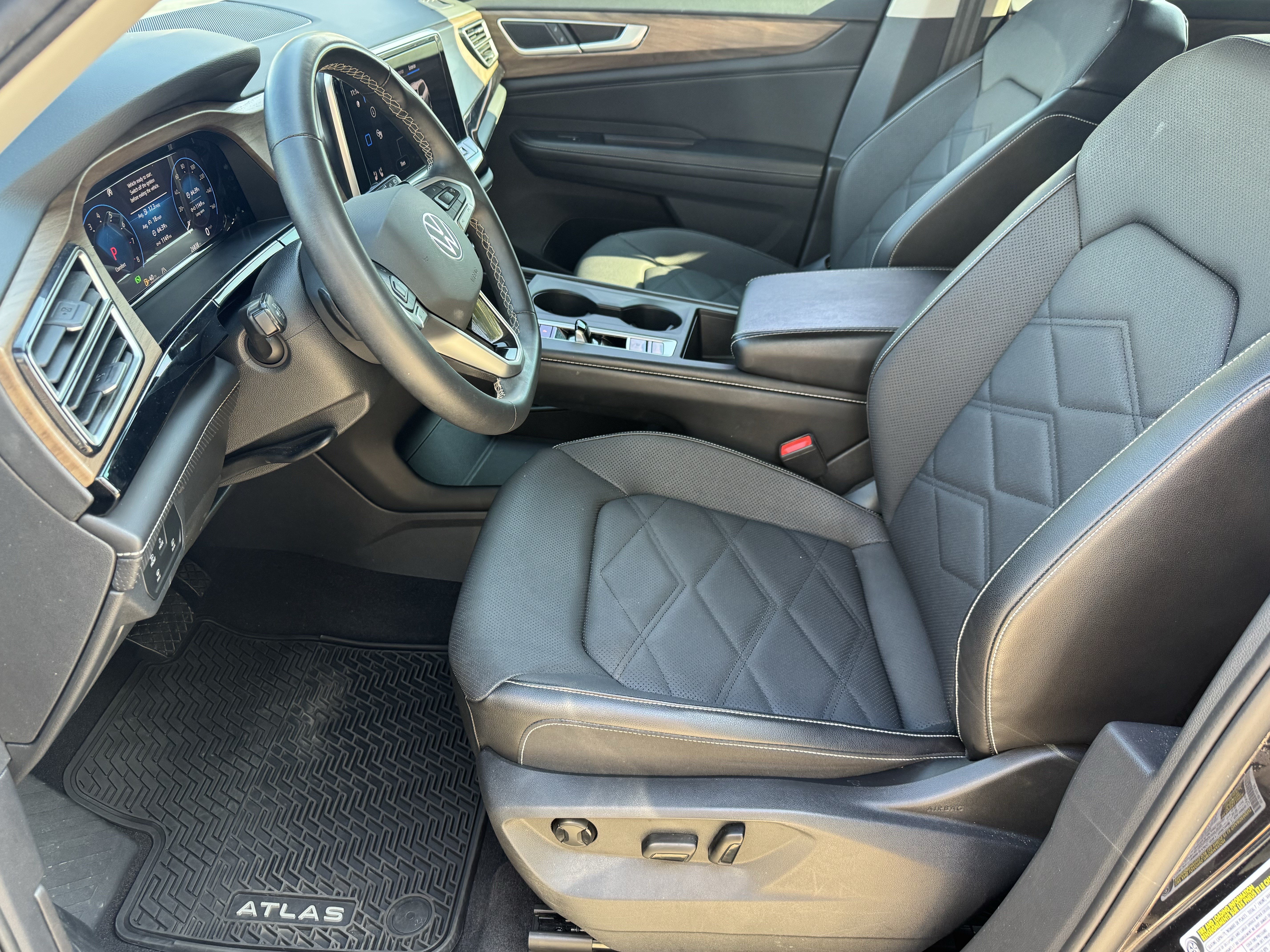 Certified 2024 Volkswagen Atlas SE FWD image 5