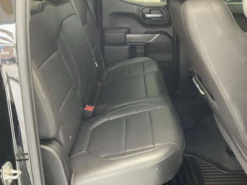 Used 2020 Chevrolet Silverado 1500 LTZ w/ LTZ Convenience Package AWD/4WD image 15