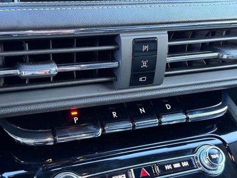 Used 2022 Lincoln Corsair Standard image 34