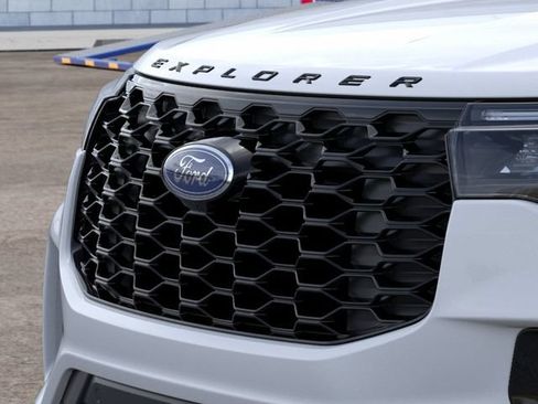 New 2026 Ford Explorer ST-Line w/ ST-Line Street Pack RWD image 17